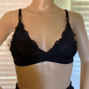 Marilyn Monroe Black Lace Bralette Sz Medium NWOT